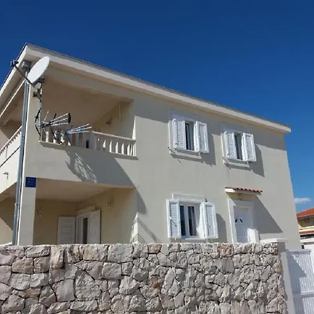 Apartment Mer Apartment Sevid